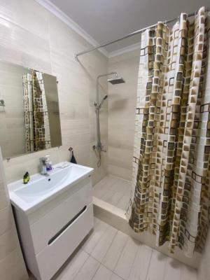 Бакы, новостройка 2 комната, посуточная аренда, 70 м²  , Низами рајону, 8-ҹи километр