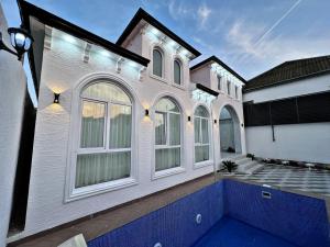 Бакы, садовый домик 4 комната, продажа, 140 м² , 2.5 сот , Хәзәр рајону, Бинә гәс.