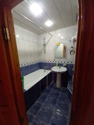 Бакы, старое здание 3 комната, продажа, 55 м²  , Бинәгәди рајону, Биләҹәри гәс.