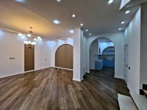 Бакы, садовый домик 5 комната, продажа, 210 м² , 2.5 сот , Хәзәр рајону, Бузовна