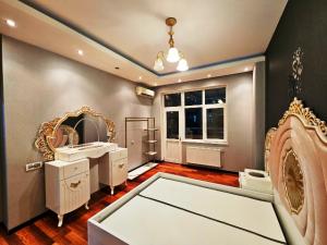 Бакы, новостройка 3 комната, продажа, 119 м²  , Низами рајону, 8-ҹи километр