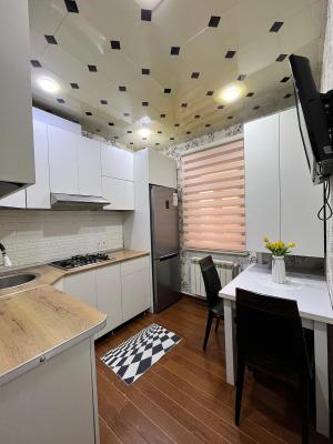 Бакы, старое здание 4 комната, продажа, 80 м²  , Гарадағ рајону, Lökbatan şəh.