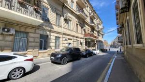 Бакы, старое здание 2 комната, арендовать, 65 м²  , Нәсими рајону