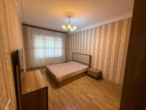 Бакы, старое здание 5 комната, арендовать, 135 м²  , Нәриманов рајону, Бөјүкшор гәс.