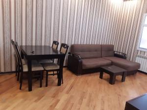 Хырдалан, новостройка 2 комната, арендовать, 58 м²  