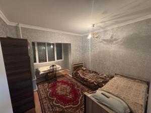 Бакы, старое здание 3 комната, арендовать, 80 м²  , Бинәгәди рајону, 7-ҹи микрорајон