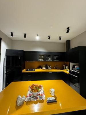 Бакы, новостройка 3 комната, продажа, 126 м²  , Сәбаил рајону, Бадамдар гәс.