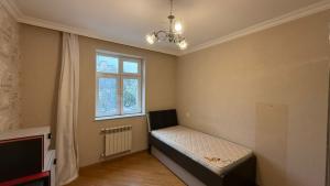 Бакы, старое здание 3 комната, продажа, 110 м²  , Низами рајону, 8-ҹи километр